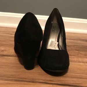 Black velvet wedge 9 1/2